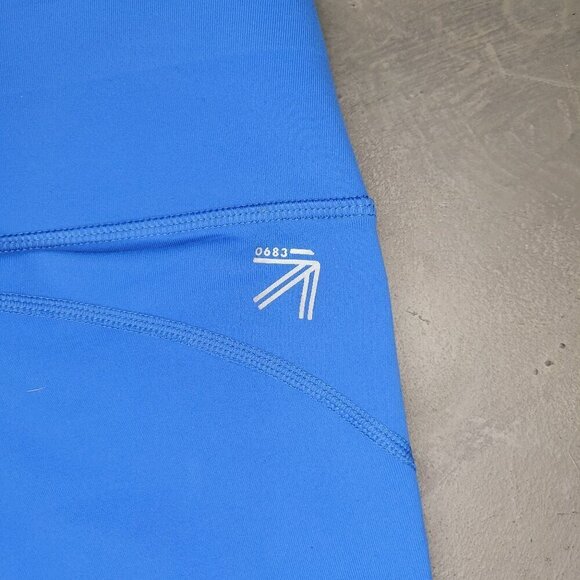 [NWOT] NEW BALANCE X J.CREW Capri Leggings Blue Scallop Waist Size S - Picture 5 of 7